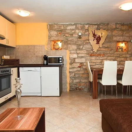 Holiday home 2 Bedroom Gorgeous Home In Peruski