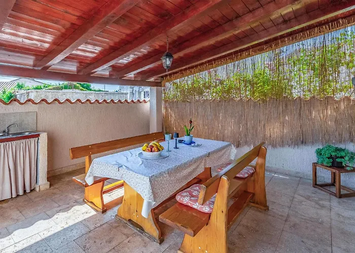 Vikendica Holiday Home Peruski Peruski