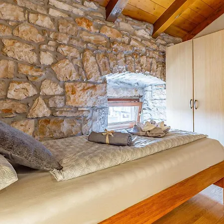 Holiday Home Peruski Peruski Vakantiehuis Peruški