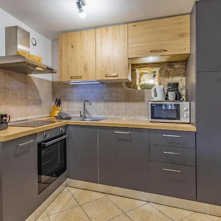 2 Bedroom Gorgeous In * Peruški