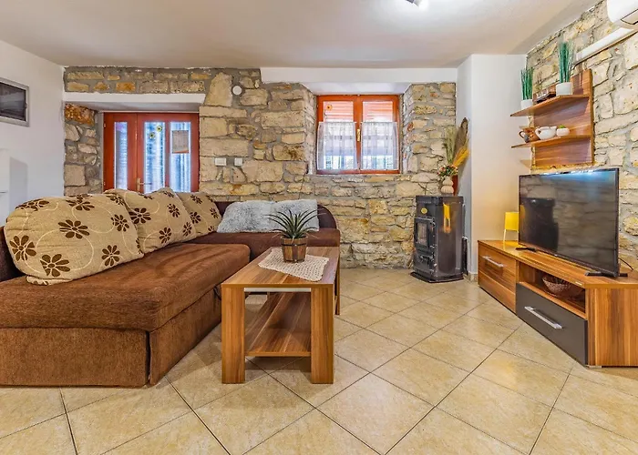 Holiday home Peruski Peruski * Peruški